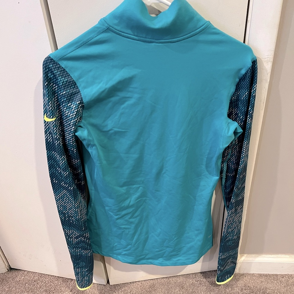 Nike Running Thermal Long Sleeve